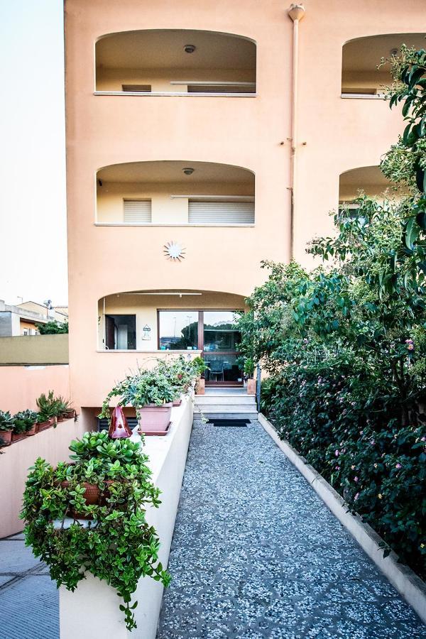 Hotel Sun&Sardinia Monserrato Exterior foto
