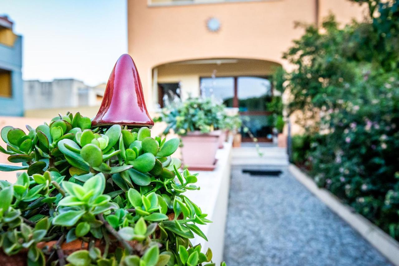 Hotel Sun&Sardinia Monserrato Exterior foto