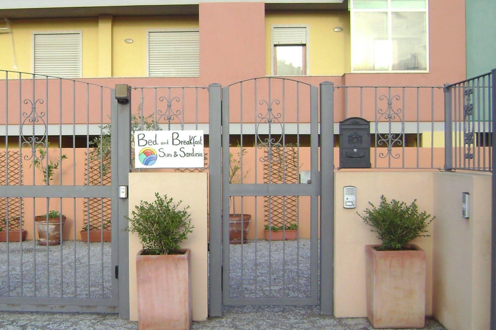 Hotel Sun&Sardinia Monserrato Exterior foto