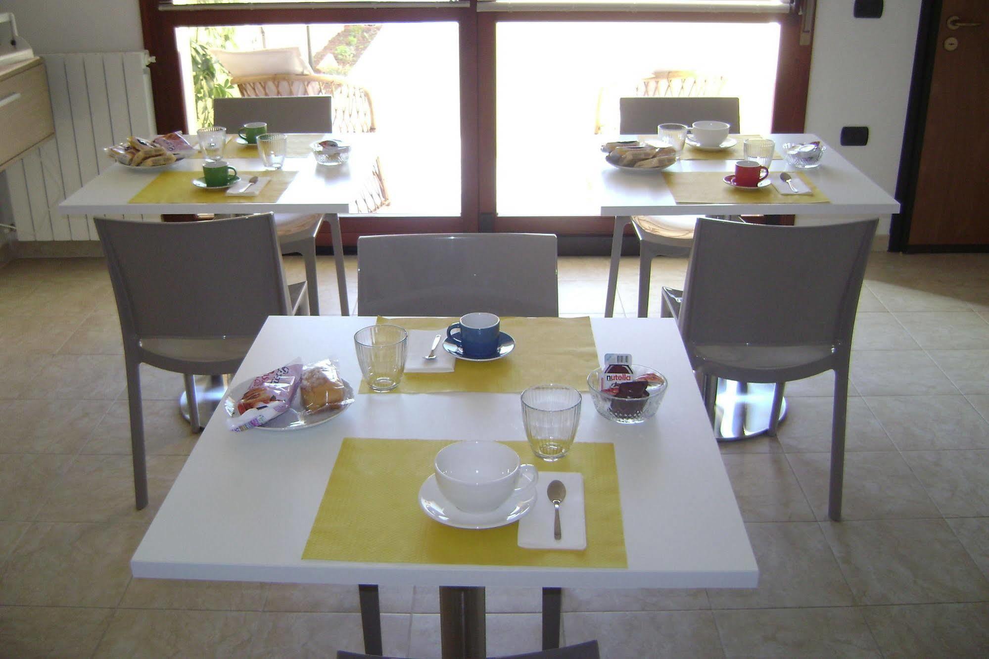 Hotel Sun&Sardinia Monserrato Exterior foto