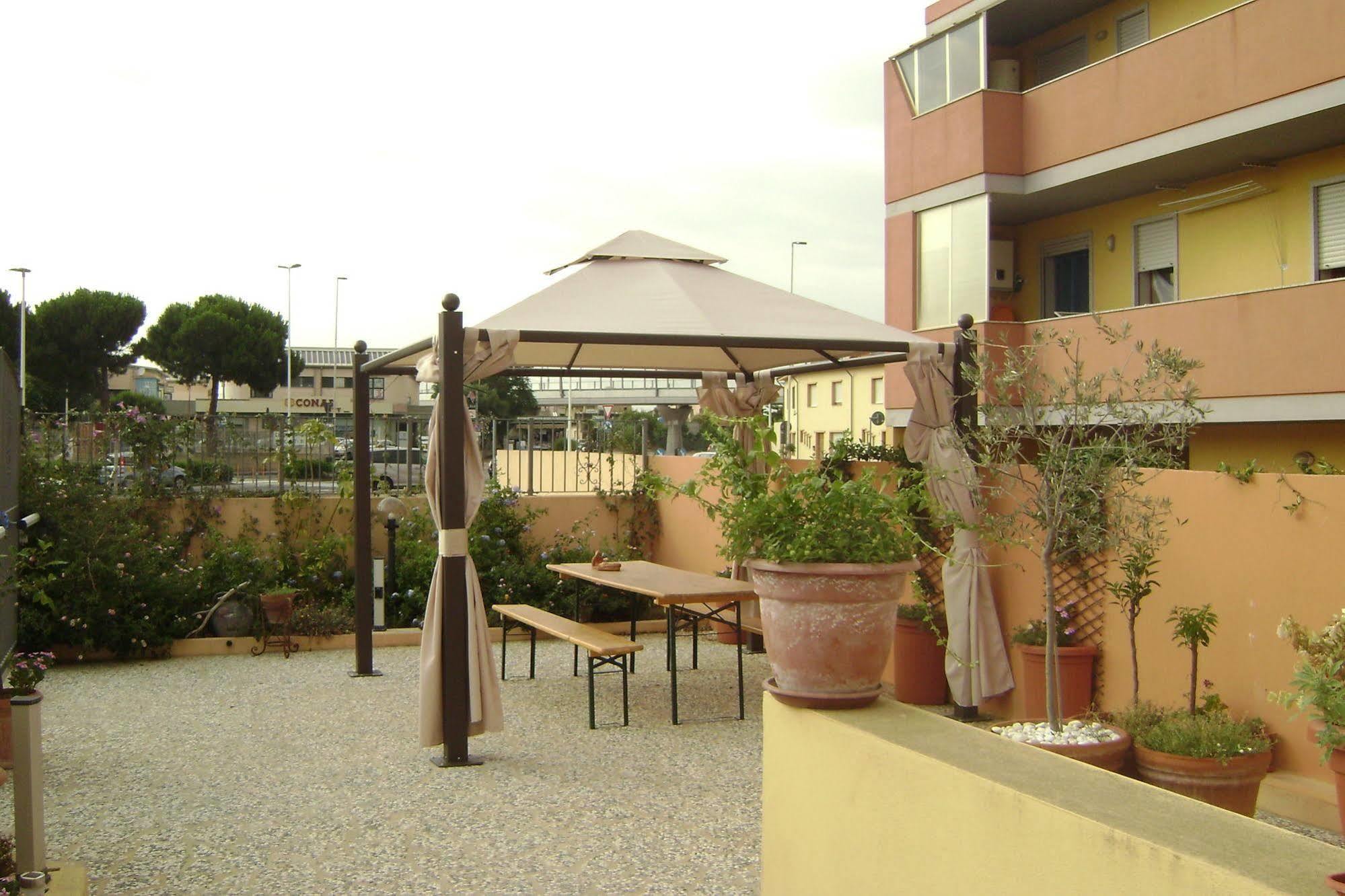 Hotel Sun&Sardinia Monserrato Exterior foto