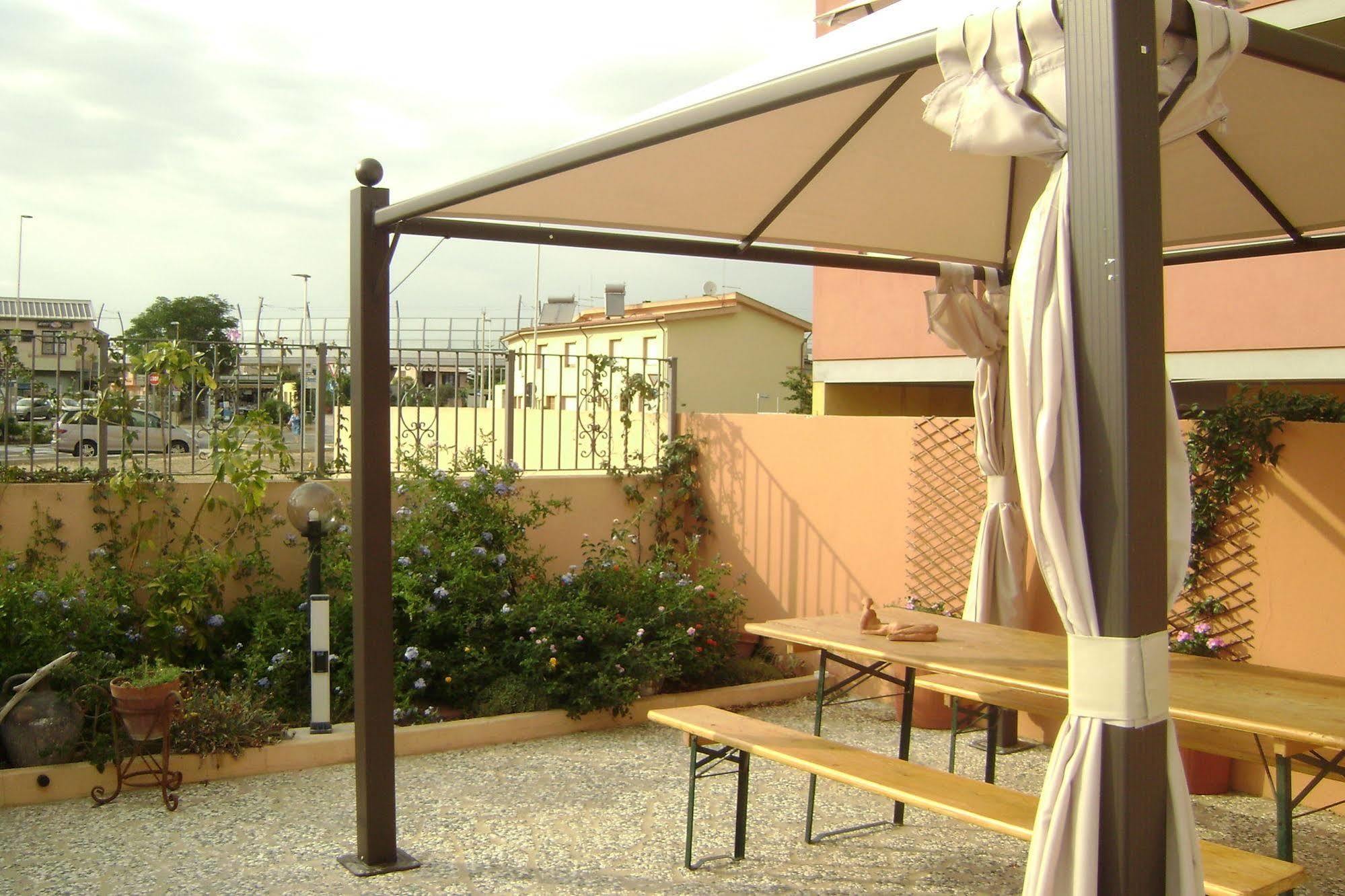 Hotel Sun&Sardinia Monserrato Exterior foto
